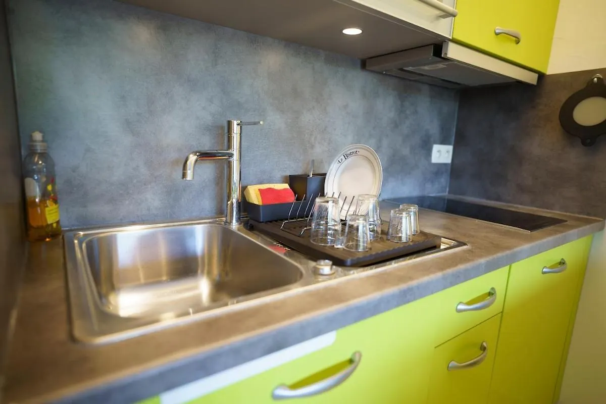 Apartment Studio-Cabine Climatise -4 Pers- Proche De La Mer Sainte-Maxime