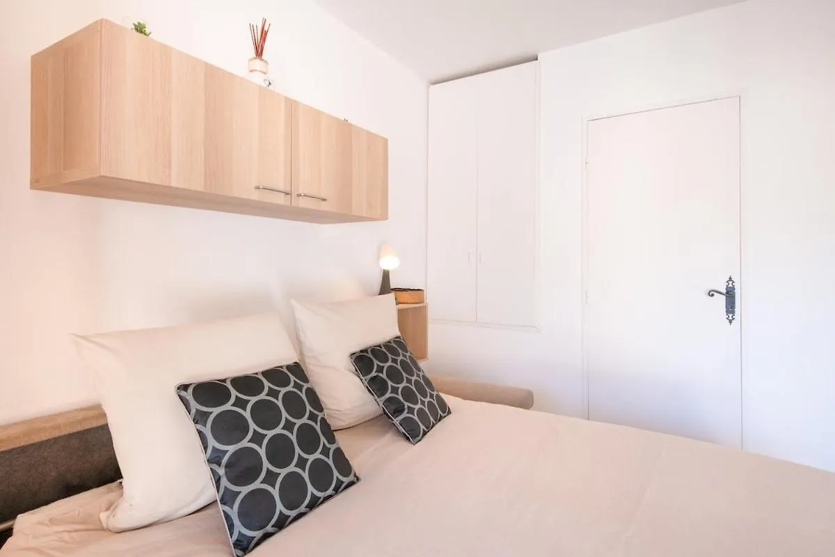 Studio-Cabine Climatise -4 Pers- Proche De La Mer Sainte-Maxime