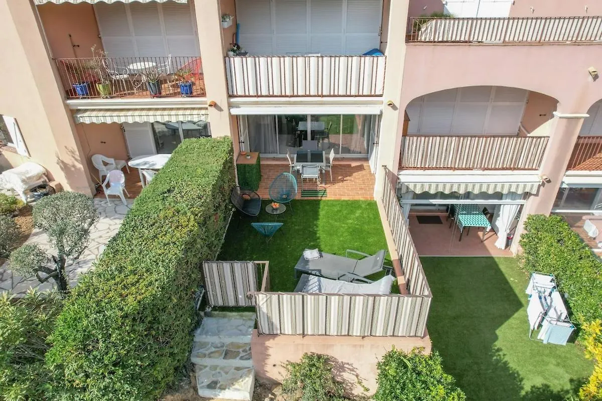 Apartment Studio-Cabine Climatise -4 Pers- Proche De La Mer Sainte-Maxime