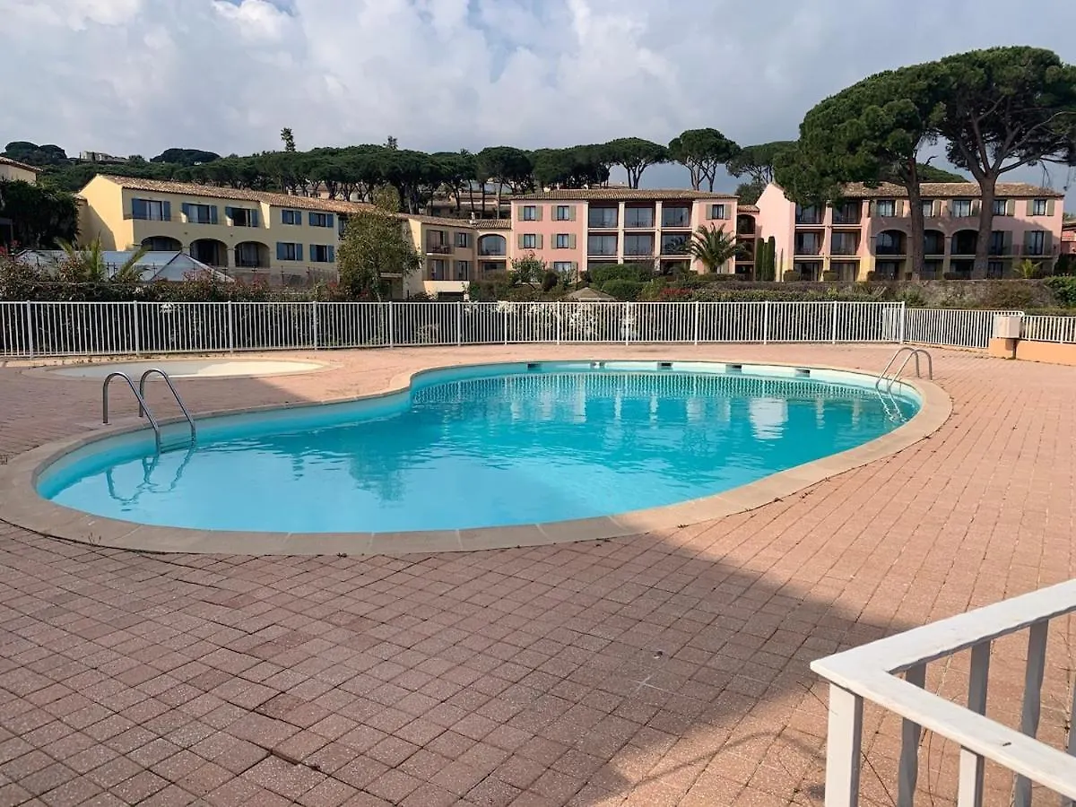 Apartment Studio-Cabine Climatise -4 Pers- Proche De La Mer Sainte-Maxime