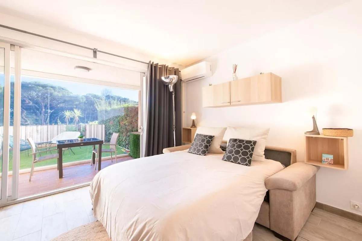 Studio-Cabine Climatise -4 Pers- Proche De La Mer Sainte-Maxime 0*,